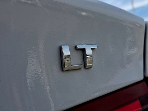 Used 2024 Chevrolet Malibu LT FWD image 30