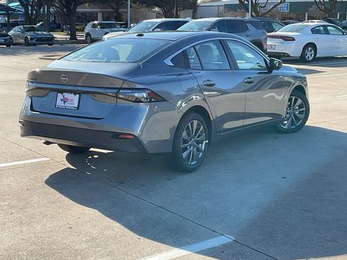 New 2026 Nissan Sentra SL image 5