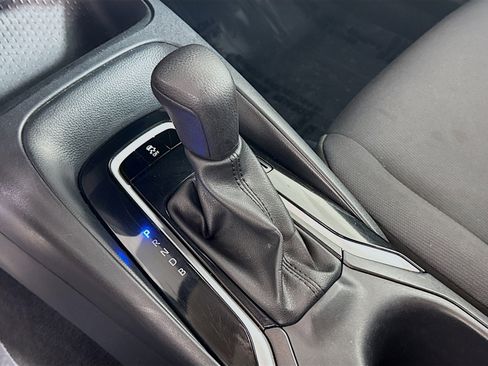Used 2024 Toyota Corolla LE image 20