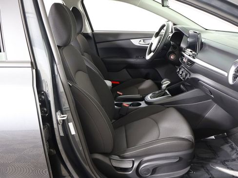 Used 2023 Kia Forte LXS w/ LXS Technology Package FWD image 30