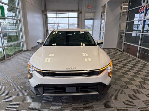 New 2026 Kia K4 EX image 2