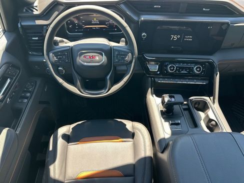New 2026 GMC Sierra 1500 AT4 w/ AT4 Premium Package AWD/4WD image 24