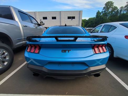 Used 2025 Ford Mustang GT RWD image 11