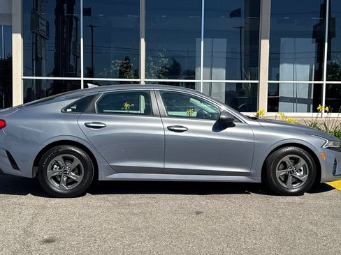 Used 2022 Kia K5 LXS FWD image 4