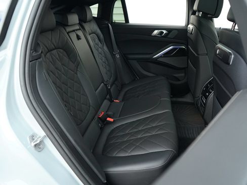 Used 2025 BMW X6 xDrive40i w/ Climate Comfort Package AWD/4WD image 20