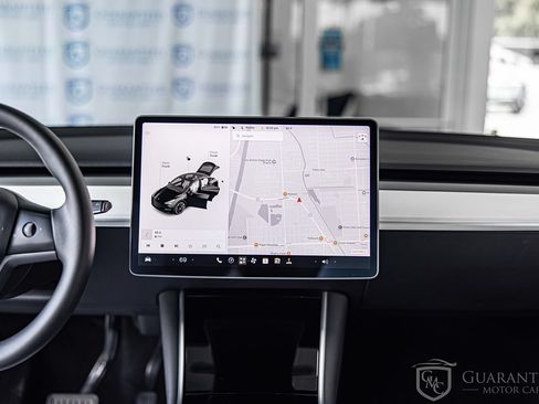 Used 2021 Tesla Model Y Long Range AWD/4WD image 35