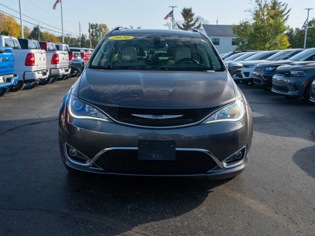 Used 2020 Chrysler Pacifica Limited FWD image 3