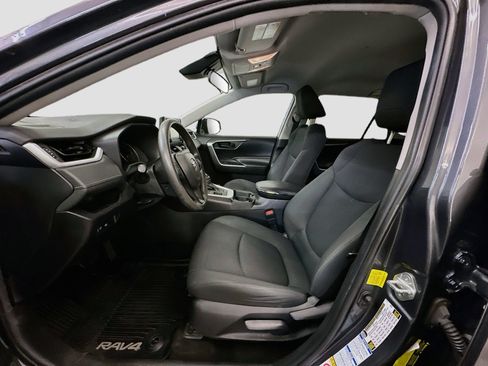 Used 2019 Toyota RAV4 LE w/ All Weather Liner Package AWD/4WD image 13