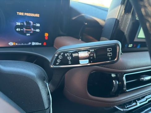 New 2026 Lincoln Aviator Reserve w/ Luxury Package image 26