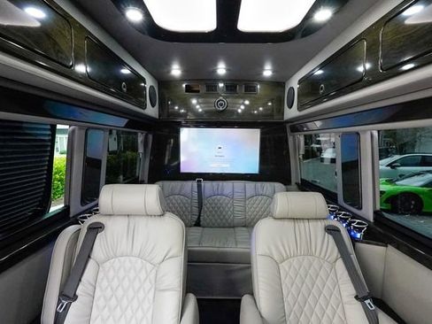 Used 2018 Mercedes-Benz Sprinter 3500 image 78