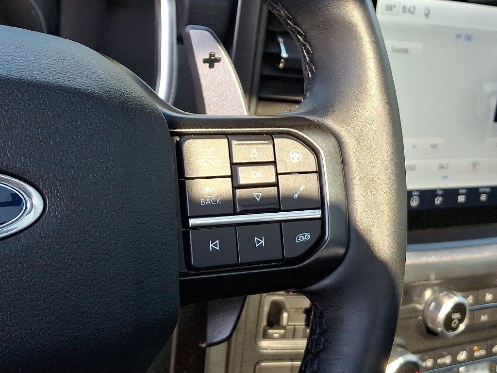Used 2022 Ford F150 Raptor w/ Equipment Group 801A High AWD/4WD image 24