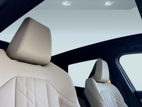 Used 2026 BMW X3 xDrive30 w/ Premium Package image 14