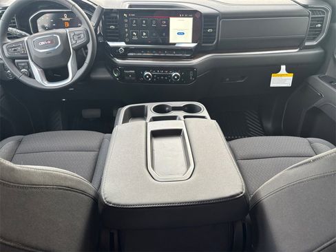 New 2026 GMC Sierra 1500 SLE w/ X31 Off-Road Package image 11