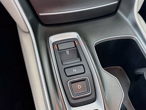 Used 2019 Honda Accord Touring image 16