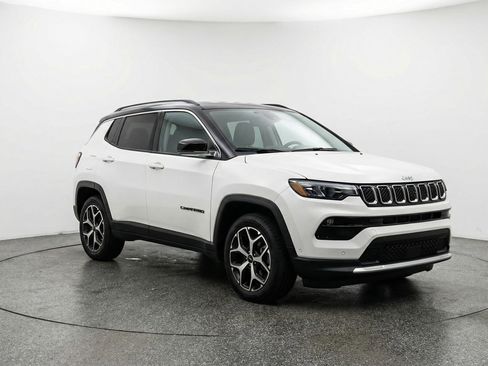 Used 2025 Jeep Compass Limited AWD/4WD image 1