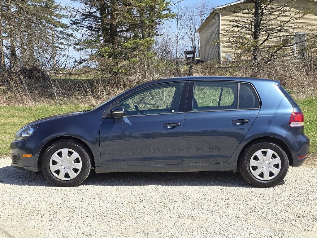 Used 2013 Volkswagen Golf 4-Door FWD image 3