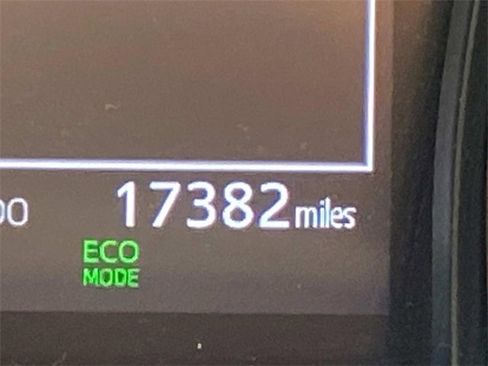 Used 2023 Toyota Camry SE image 17