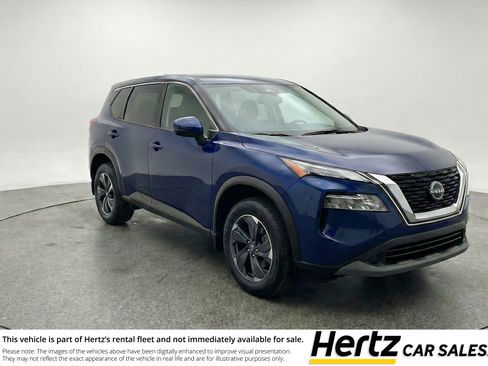 Used 2025 Nissan Rogue SV image 1