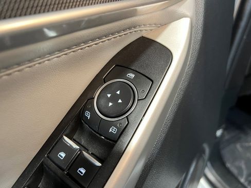 Used 2021 Ford Explorer XLT w/ Equipment Group 202A image 30