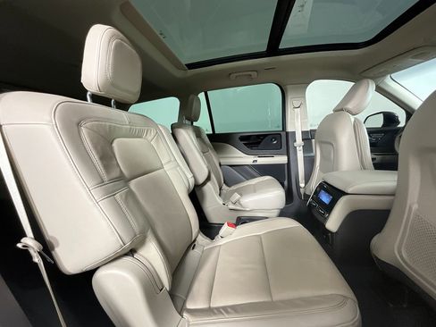 Certified 2023 Lincoln Aviator Reserve image 23