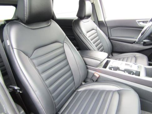 Used 2024 Ford Edge SEL w/ Convenience Package AWD/4WD image 9