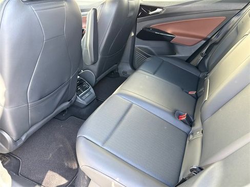 Certified 2022 Volkswagen ID.4 Pro S image 39