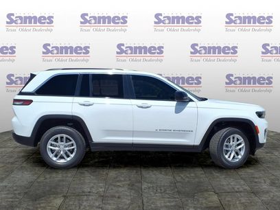 New 2026 Jeep Grand Cherokee Laredo