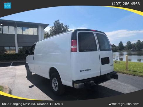 Used 2017 GMC Savana 2500 RWD image 3