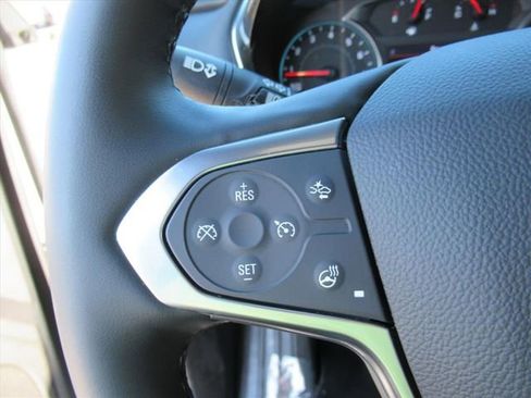 Used 2023 Chevrolet Traverse LT w/ LT Premium Package AWD/4WD image 23