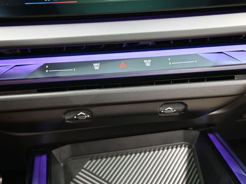 Used 2025 BMW X3 xDrive30i image 27