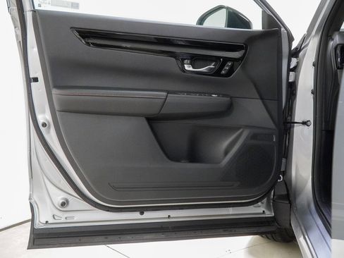 Certified 2025 Honda CR-V Sport Touring image 17