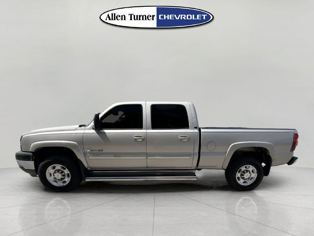 Used 2005 Chevrolet Silverado 2500 LT w/ Heavy-Duty Power Package RWD image 6