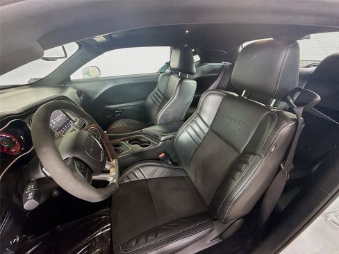 Used 2023 Dodge Challenger SRT Hellcat w/ Driver Convenience Group image 19