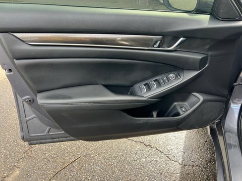 Used 2020 Honda Accord Sport image 19