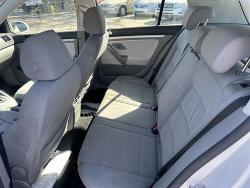 Used 2007 Volkswagen Rabbit 4-Door image 20