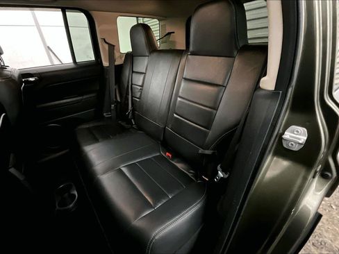 Used 2016 Jeep Patriot High Altitude image 26