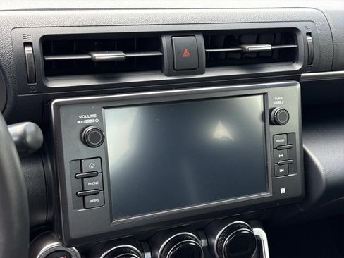 Used 2023 Toyota GR86 Premium w/ ALL Weather Mat Package (TMS) RWD image 8