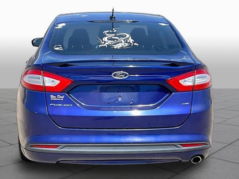Used 2014 Ford Fusion SE FWD image 4