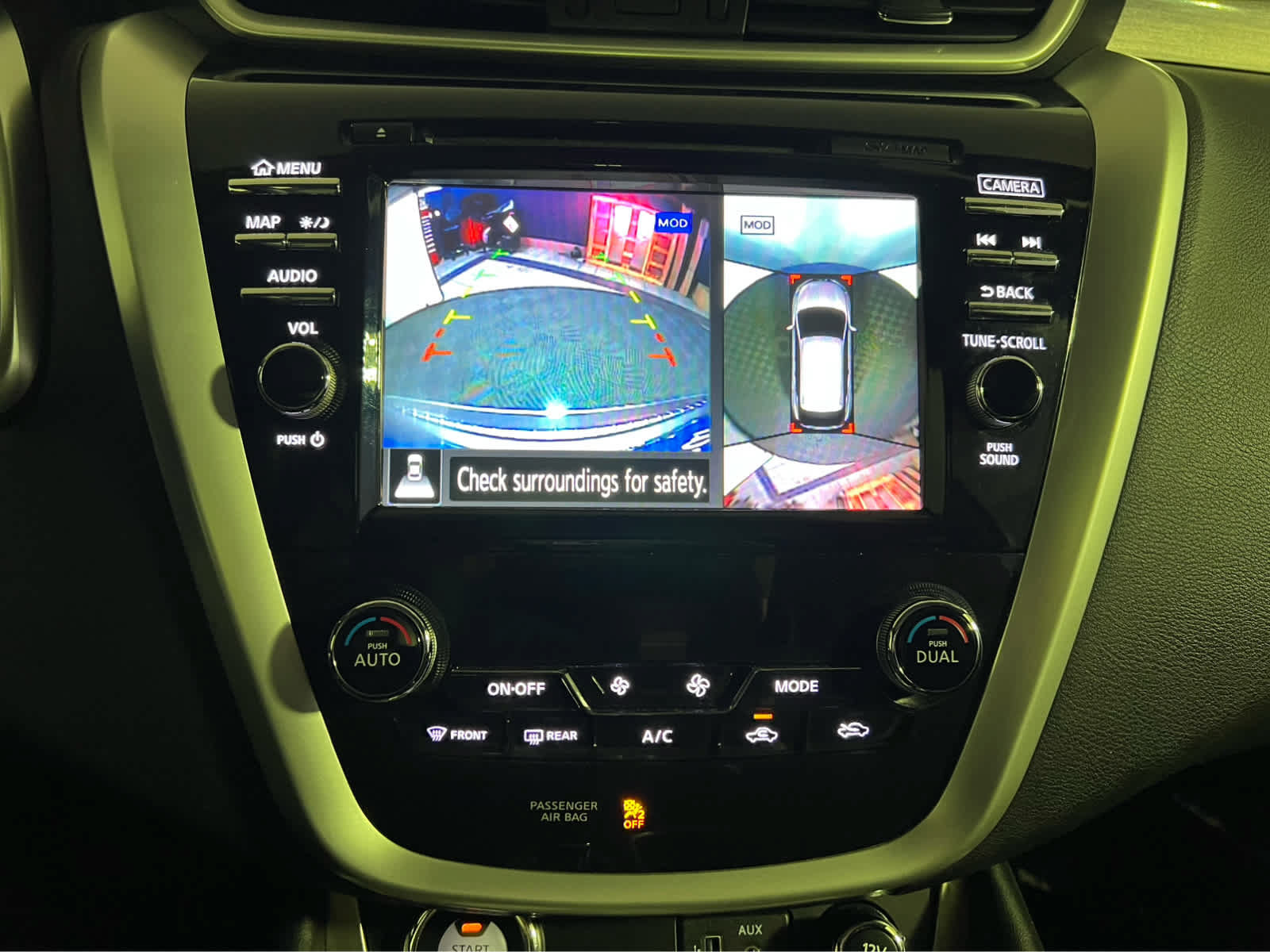 Used 2018 Nissan Murano SL w/ Moonroof Package AWD/4WD image 17