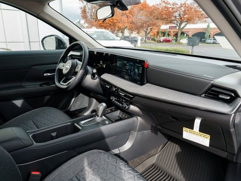 New 2026 Nissan Kicks SV w/ SV Premium Package image 26