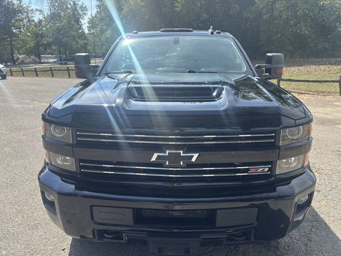 Used 2019 Chevrolet Silverado 2500 LTZ w/ Duramax Plus Package AWD/4WD image 4