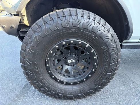 Used 2021 Ford Bronco Badlands AWD/4WD image 7