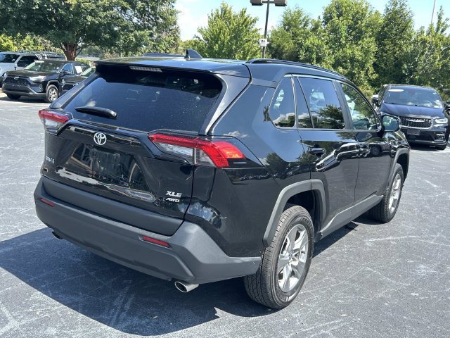 Used 2025 Toyota RAV4 XLE AWD/4WD image 4