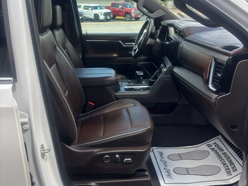 Used 2024 GMC Sierra 1500 Denali AWD/4WD image 12