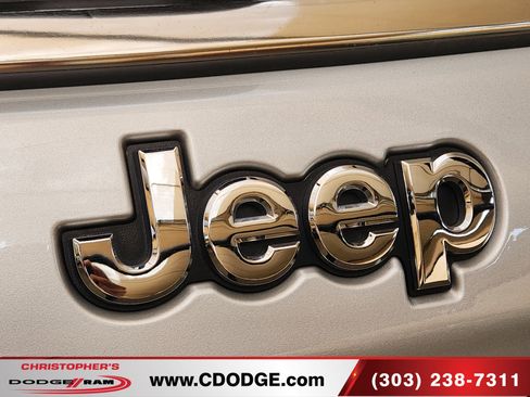 Used 2025 Jeep Compass Limited AWD/4WD image 22