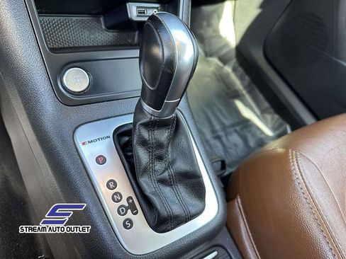 Used 2018 Volkswagen Tiguan Limited w/ Premium Package image 27