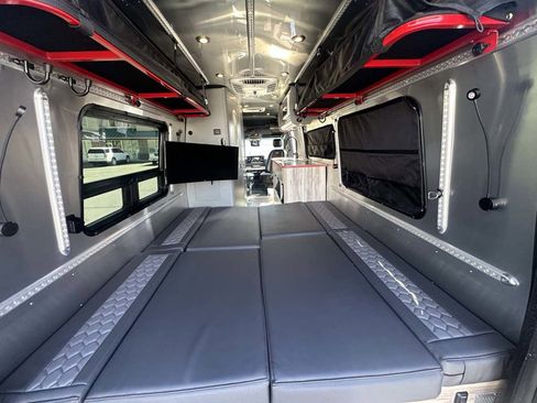 Used 2020 Mercedes-Benz Sprinter 3500 image 51