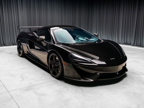 Used 2019 McLaren 570S Coupe RWD image 17