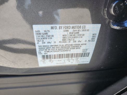 New 2026 Ford Explorer Active w/ Active Comfort Package image 32