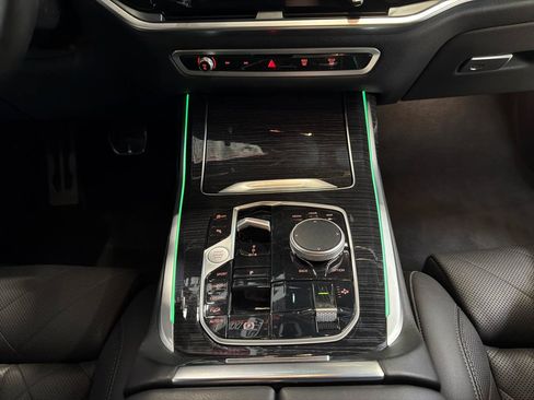 Used 2024 BMW X7 M60i w/ M Sport Professional Package AWD/4WD image 20